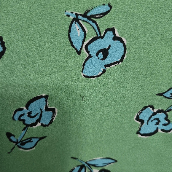 Cabi women's button-up blouse top size S floral green and blue - Picture 7 of 8